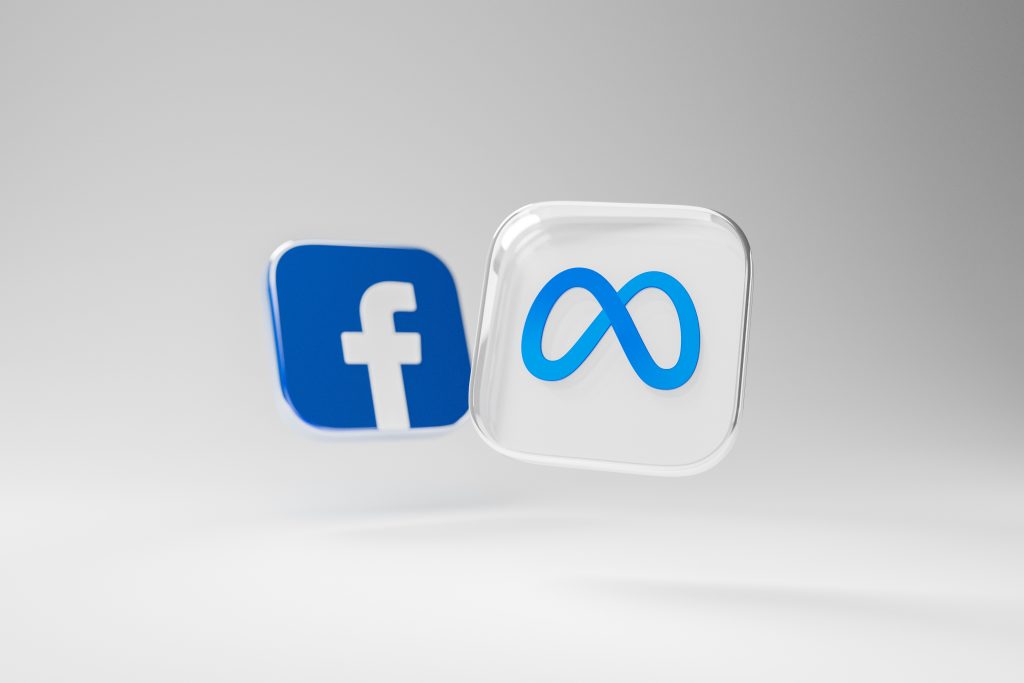 How to Grab Your Audience's Attention with Facebook Dynamic Ads